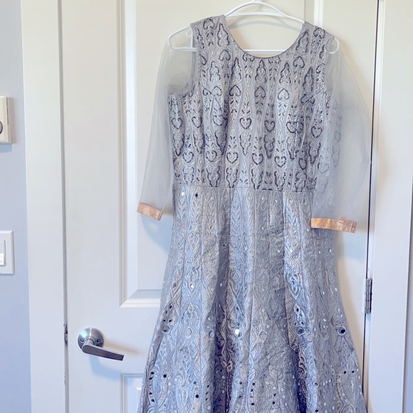 Hii this is a brand new dress  for wedding ,prom - Picture 4 of 5